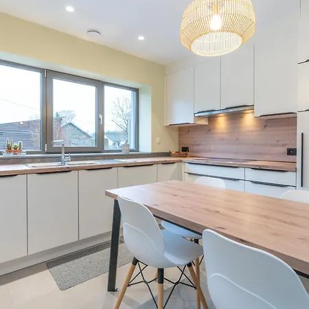 別荘 Charmette, Cozy For 9p ラ・ロシュ・アン・アルデンヌ