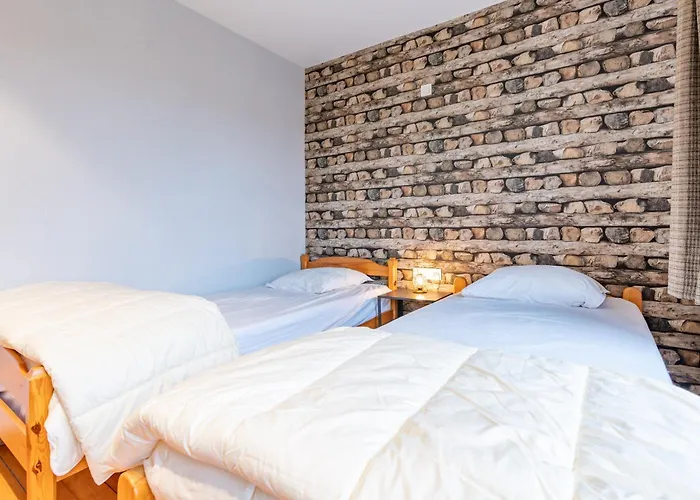 Hébergement de vacances Charmette, Cozy For 9p *